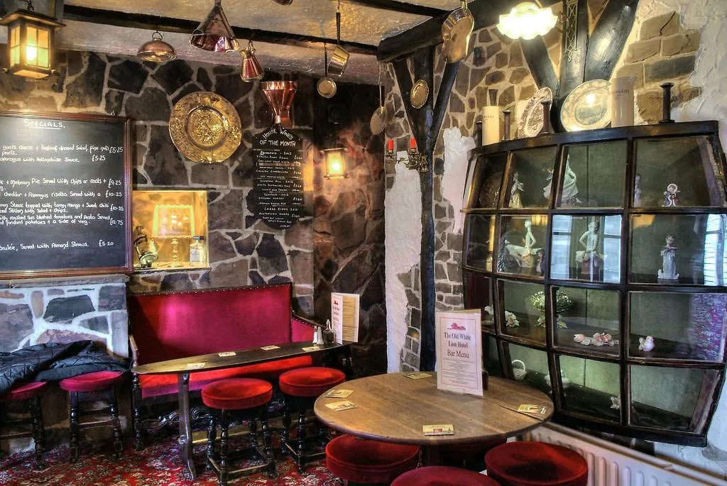 האוורת' The Old White Lion Hotel אורחן